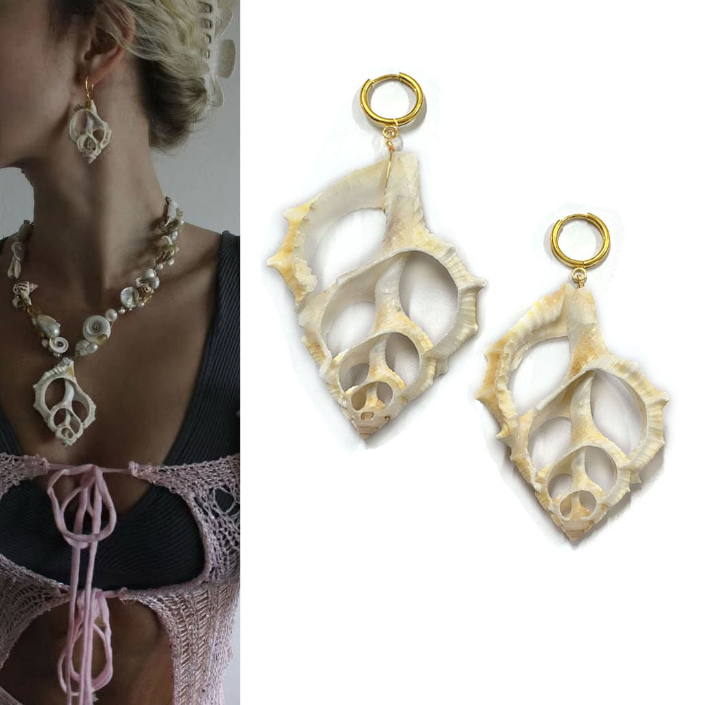 Exaggerated irregular seashell necklace/collarbone chain