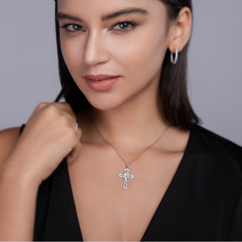 Geometric Moissanite Cross Necklace