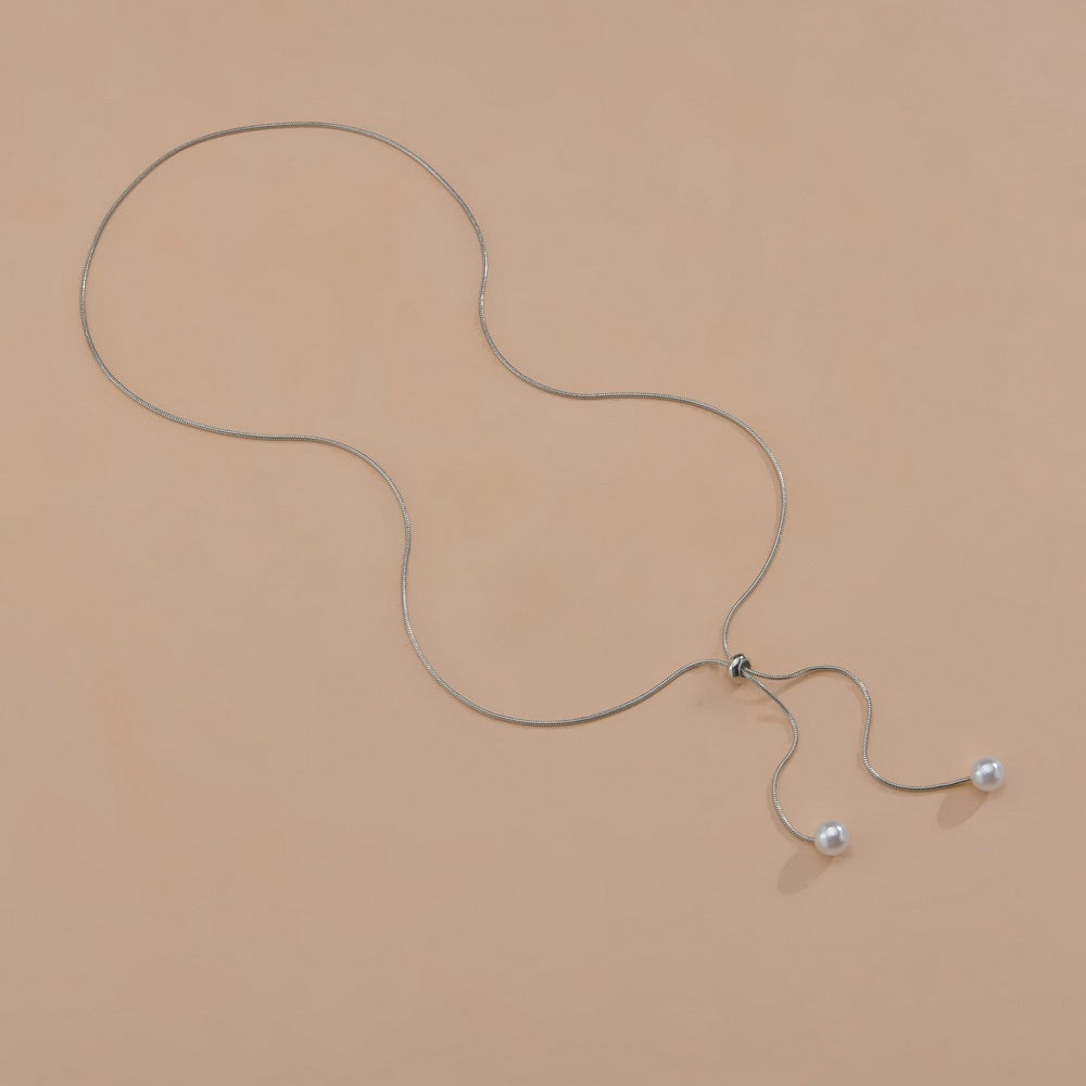 Adjustable women's necklace