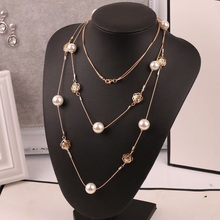 💎 Signature Beaded Pearl Necklace