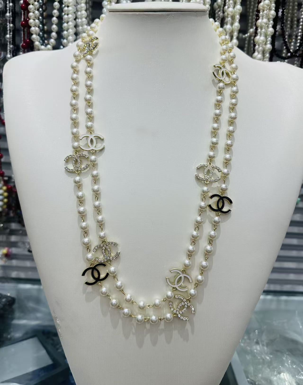 💎 Signature Beaded Pearl Necklace